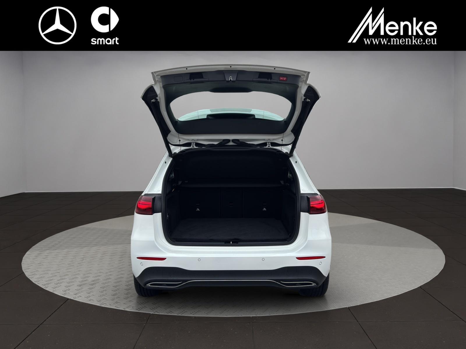 Mercedes-Benz B 180 Sedan