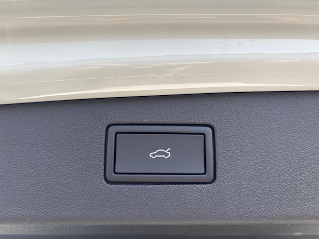 Volkswagen Tiguan R-Line eHybrid