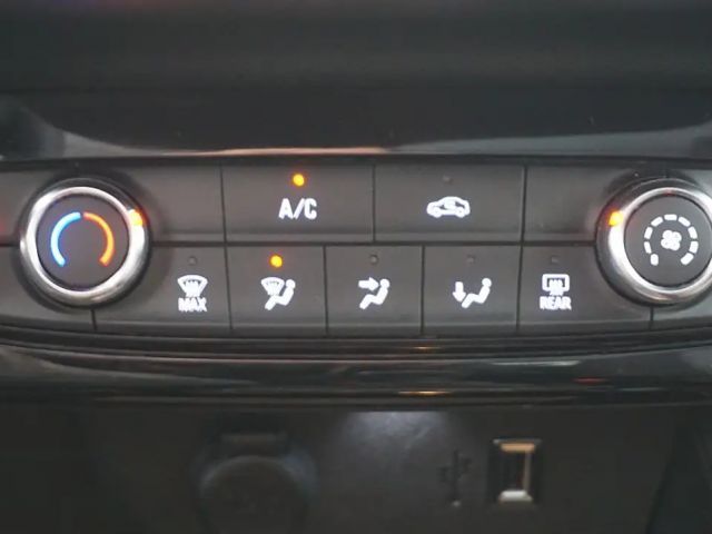 Opel Corsa 1.5 Turbo Edition