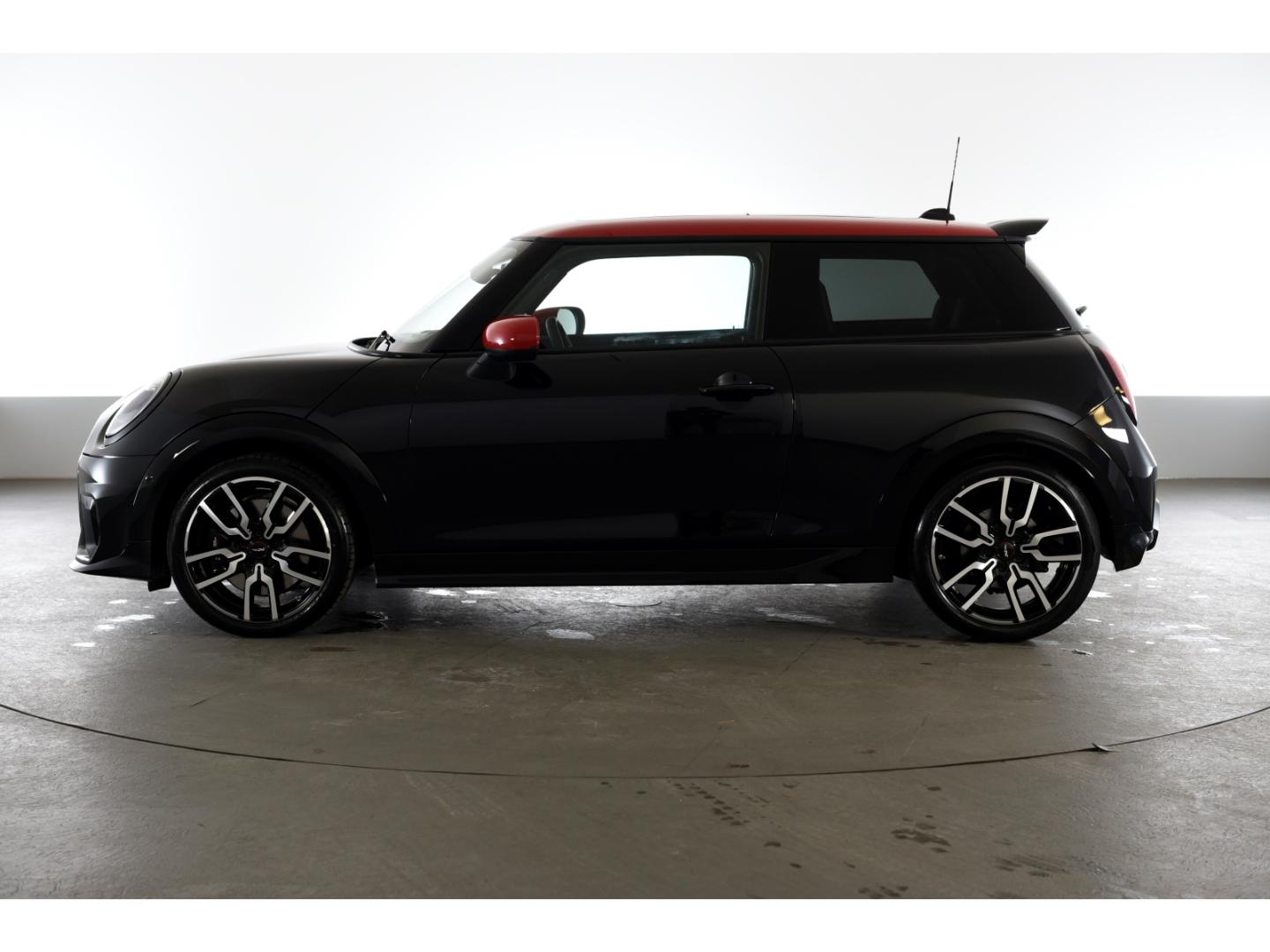 MINI Cooper John Cooper Works