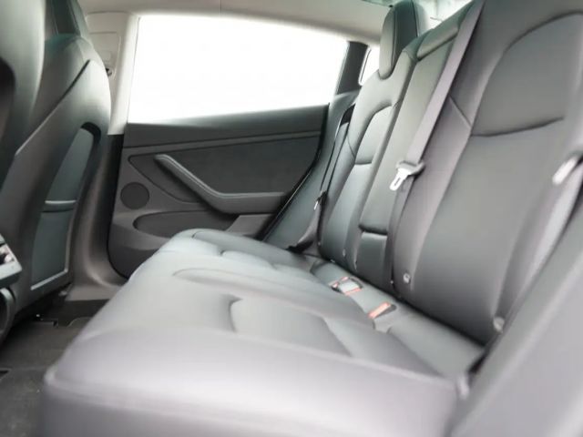 Tesla Model 3 Standard Range