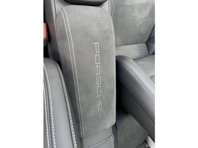 Porsche 911 Carrera Coupé GTS