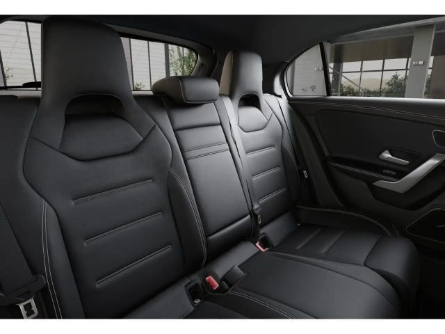 Mercedes-Benz A 35 AMG 4MATIC AMG Line