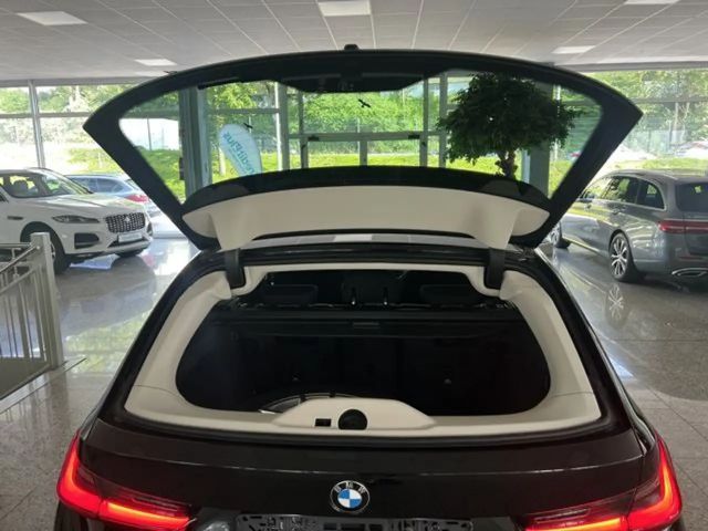 BMW 320 320d Touring xDrive