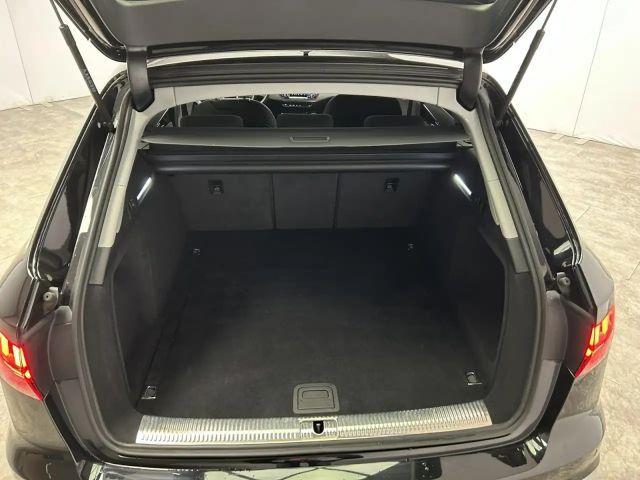 Audi A4 35 TDI Avant S-Line S-Tronic