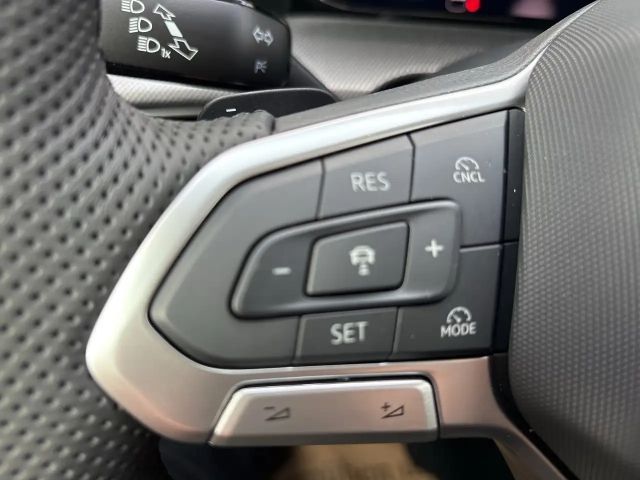 Volkswagen Golf DSG Sport Variant