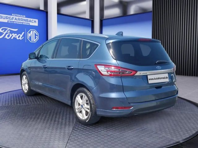 Ford S-Max Titanium