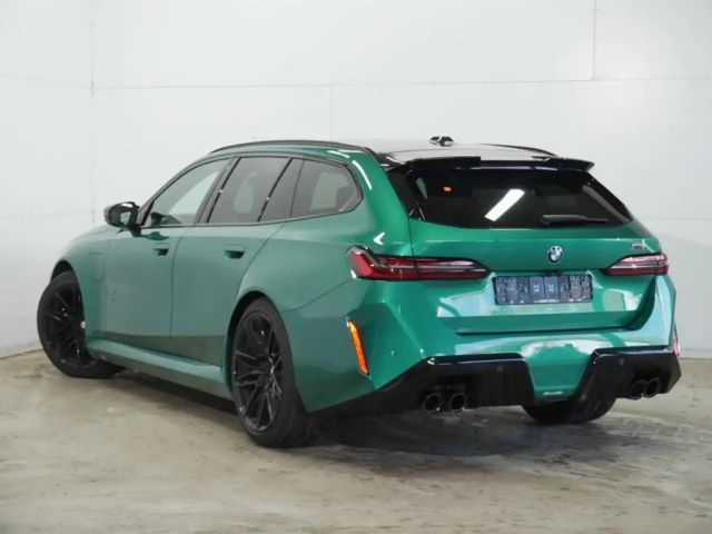 BMW M5 HYBRID - BOWERS & WILKINS - HAAK - ACC