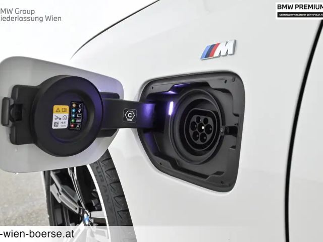BMW 330 330e xDrive