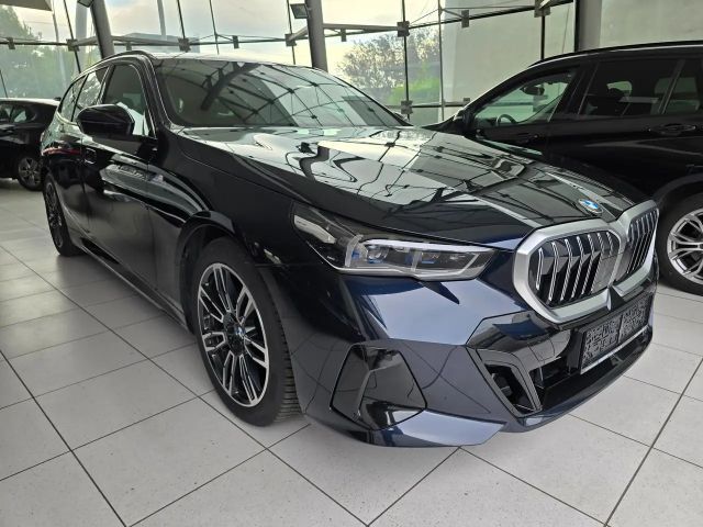 BMW 520 520d M-Sport Touring xDrive