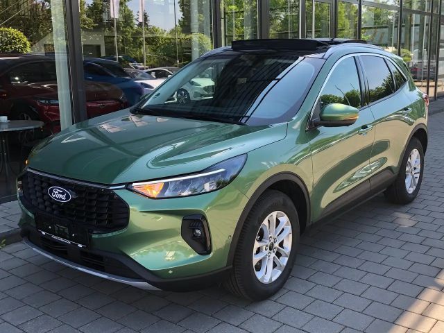 Ford Kuga Hybrid Titanium