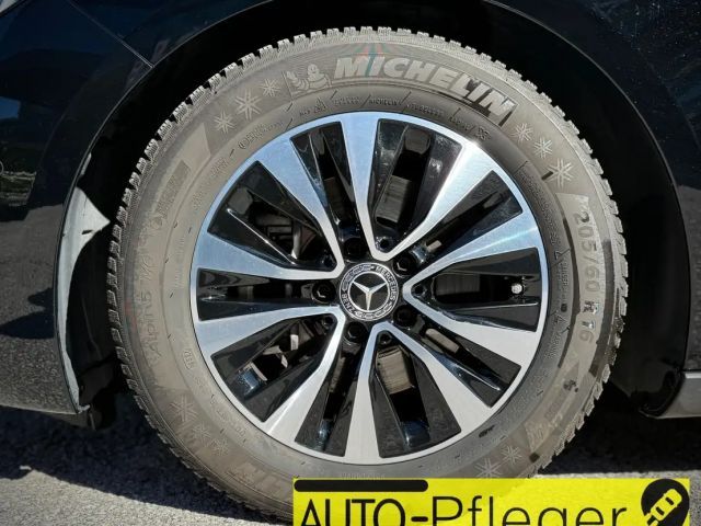 Mercedes-Benz B 180 B 180 d