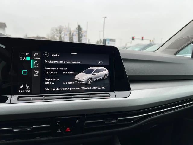 Volkswagen Golf DSG Life Variant