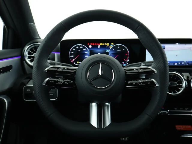 Mercedes-Benz A 220 A 220 d