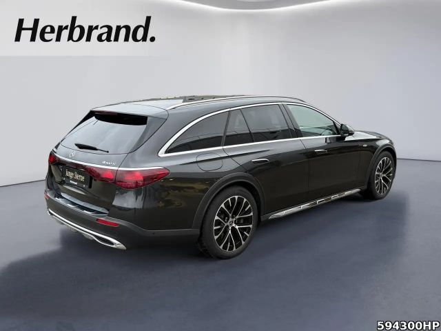 Mercedes-Benz E 300 4MATIC Estate