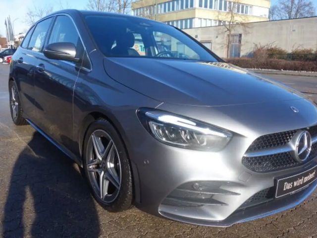 Mercedes-Benz B 220 4MATIC AMG Line