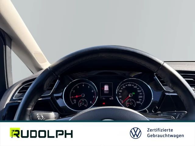 Volkswagen Touran 1.5 TSI DSG Highline