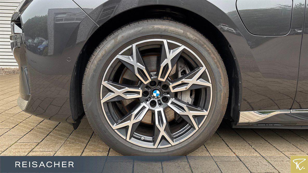 BMW 750 Sedan xDrive