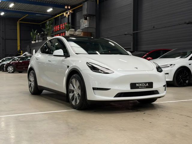 Tesla Model Y AWD Long Range