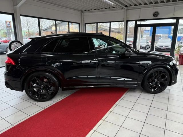 Audi RS Q8 Quattro