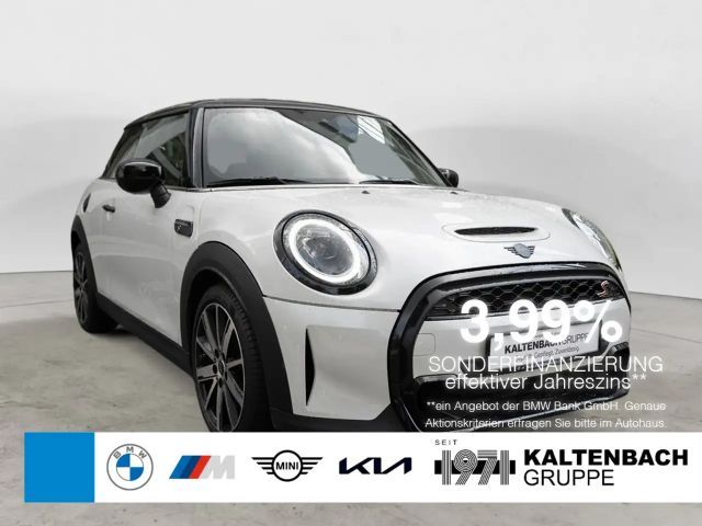 MINI Cooper S Classic Trim FACEL. LED NAVI SHZ PDC