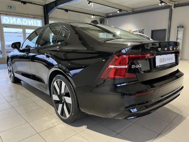 Volvo S60 AWD Dark Recharge Ultimate