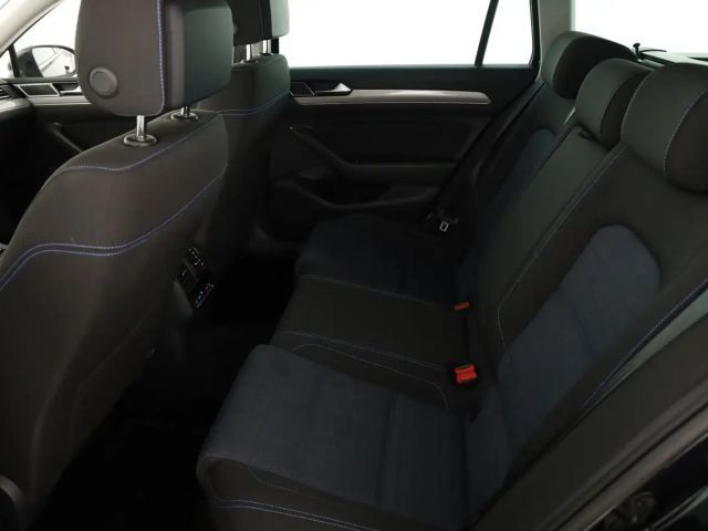 Volkswagen Passat GTE Variant