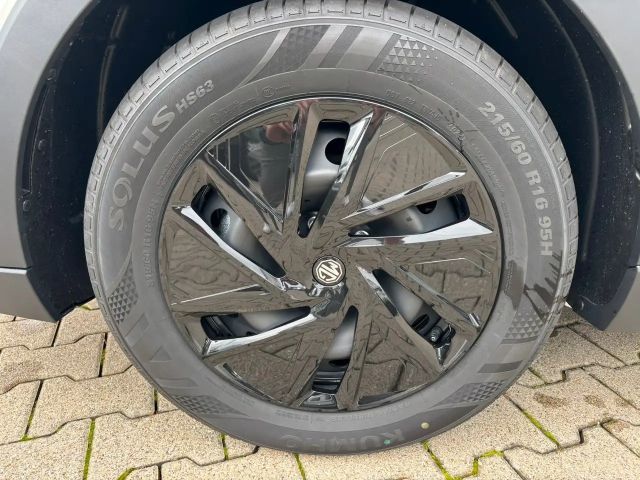 MG ZS Standard range