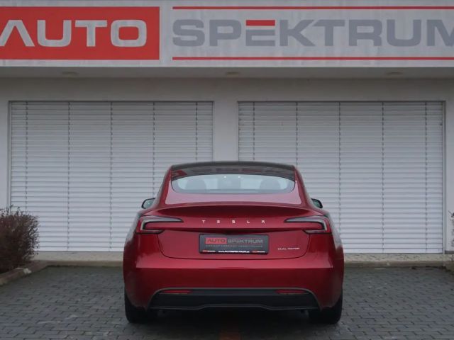 Tesla Model 3 AWD Long Range