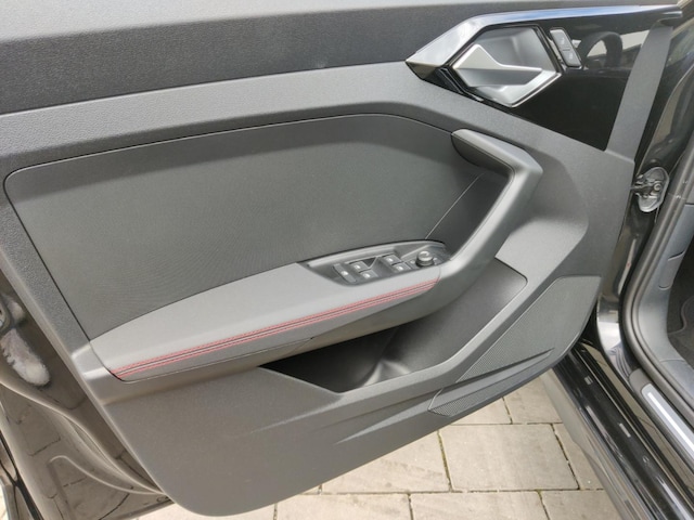 Audi A1 35 TFSI Allstreet S-Tronic