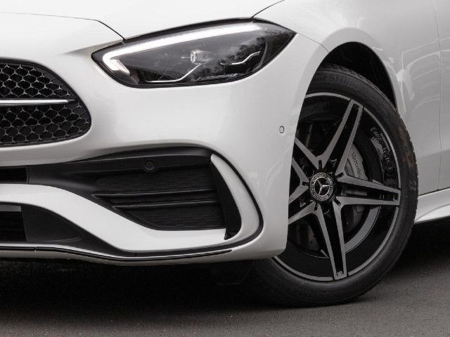 Mercedes-Benz C 200 AMG Line Sedan