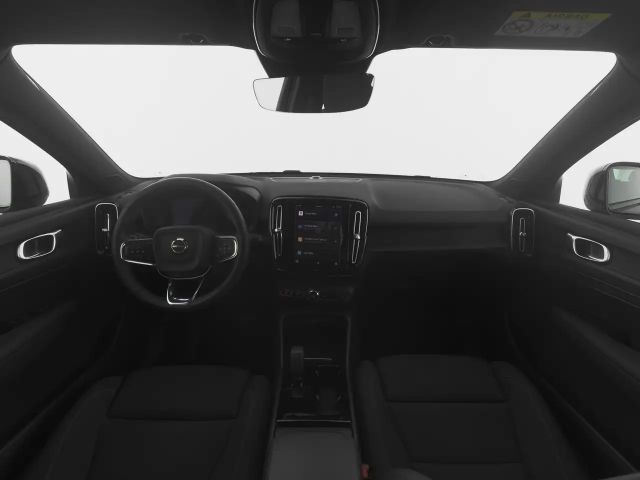 Volvo XC40 Core Recharge