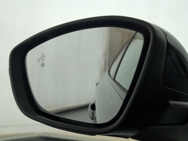 Peugeot 2008 BlueHDi EAT8 GT-Line