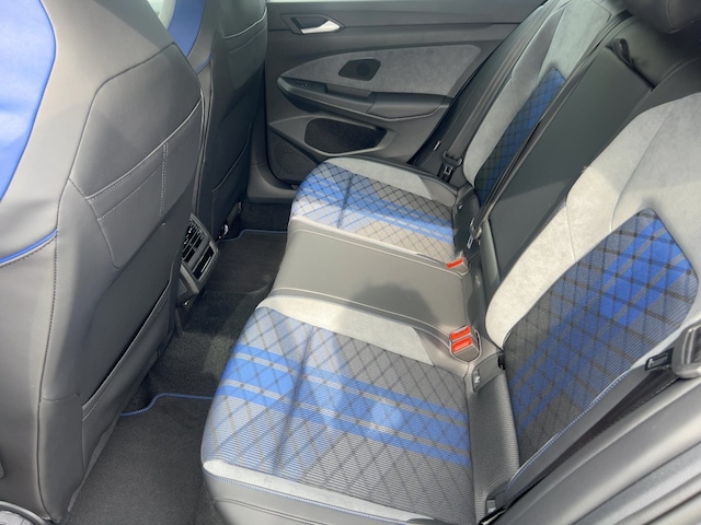 Volkswagen Golf Akra AHK Pano Harman Kardon