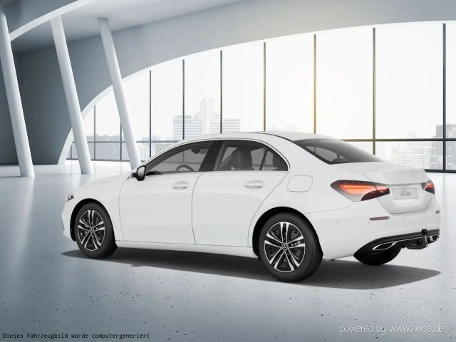 Mercedes-Benz A 180 A 180 Limousine Progr PanoDach Distro RüKam AHK