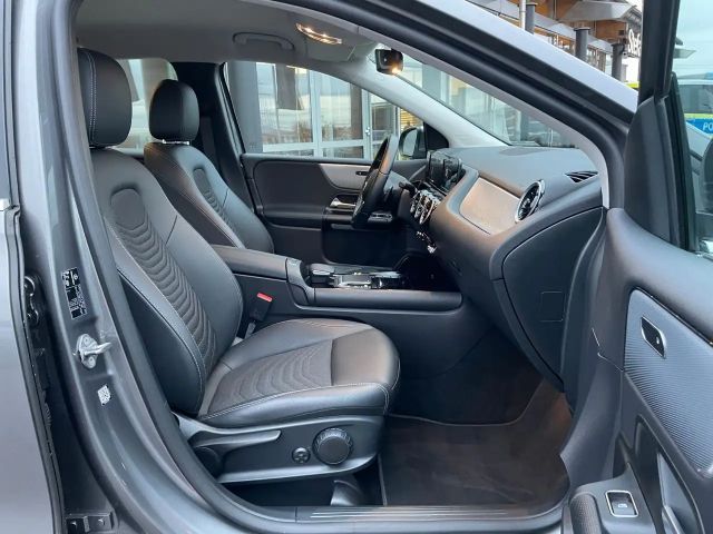 Mercedes-Benz B 200 B 200 d