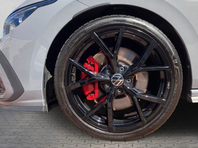 Volkswagen Golf DSG GTI Style