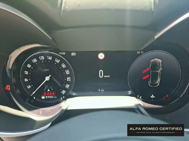 Alfa Romeo Stelvio AT8 Q4 Turbo Veloce