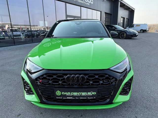 Audi RS3 Quattro S-Tronic Sedan