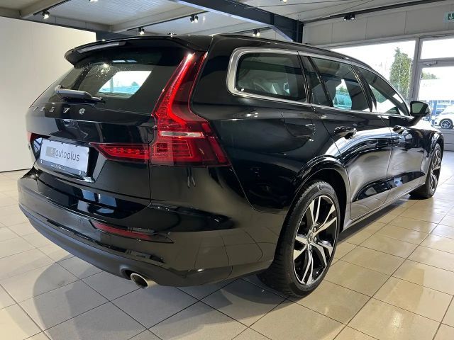 Volvo V60 Momentum