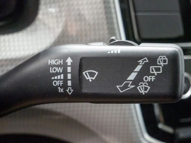 Volkswagen e-up! Plus Style