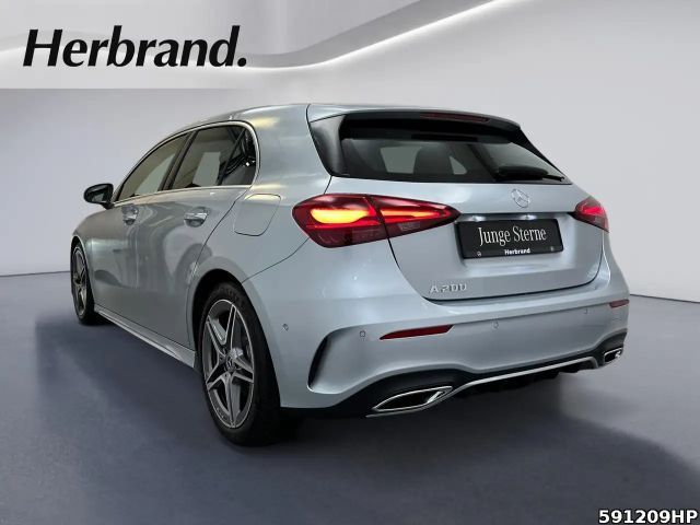 Mercedes-Benz A 200 AMG Line