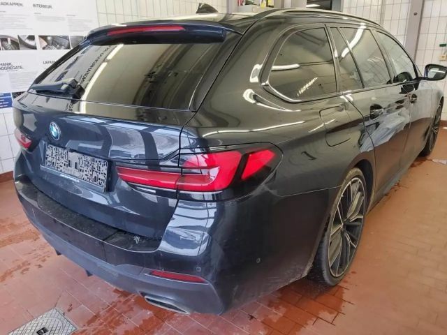 BMW 540 540d M-Sport Touring xDrive