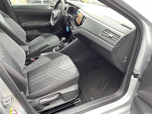 Volkswagen Taigo 1.5 TSI DSG R-Line Style