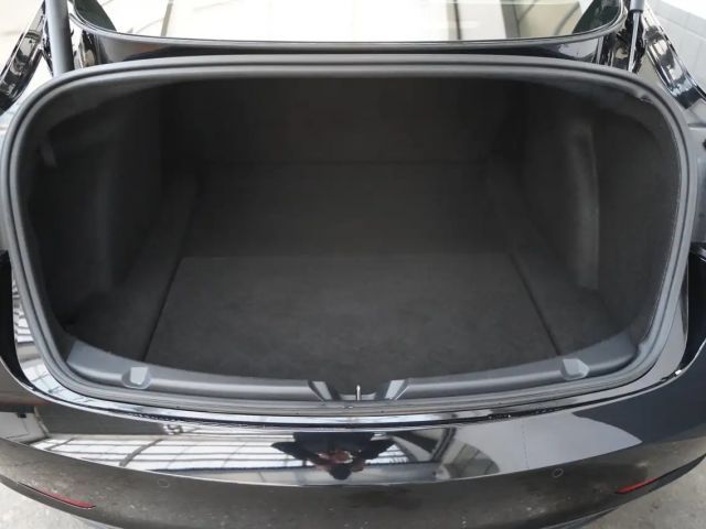 Tesla Model 3 AWD Long Range