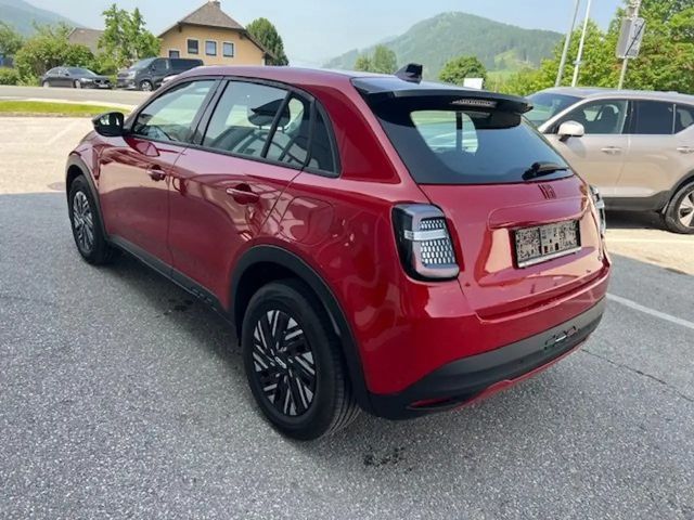 Fiat 600e Elektro (RED) 54 kWh *Tempomat*Klima*18.500km*