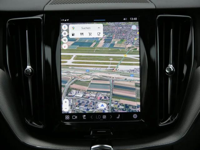 Volvo XC60 AWD Dark Plus