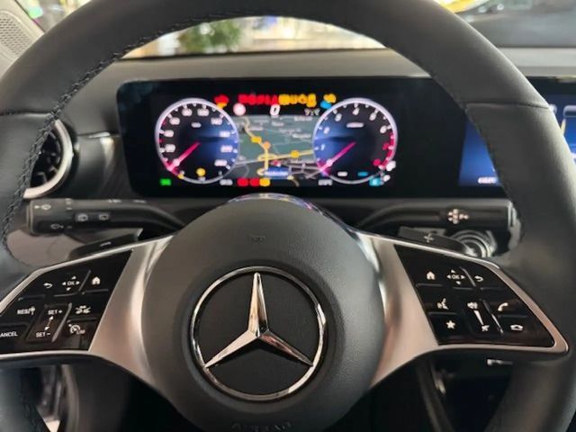 Mercedes-Benz A 200 Progressive