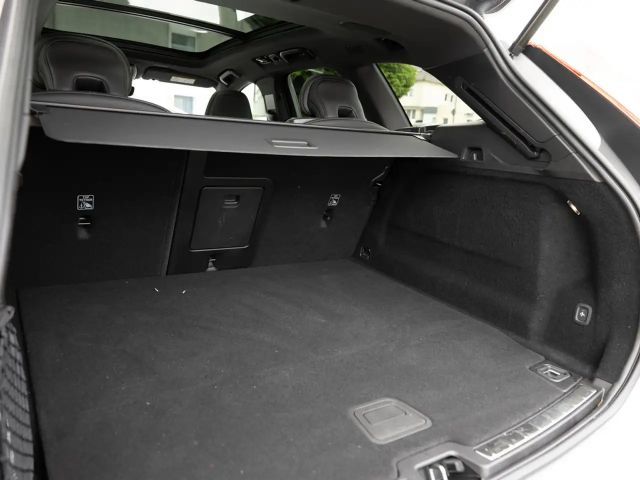 Volvo XC60 AWD Dark Plus Recharge T8