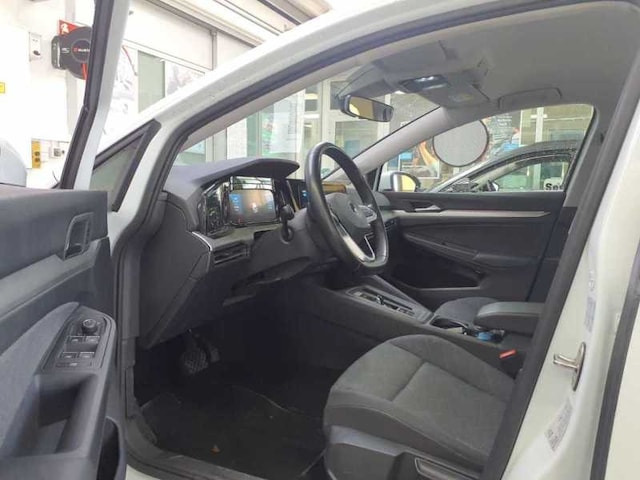 Volkswagen Golf *NAVI*PDC*SHZ*LED*ACC*APP CONNECT*